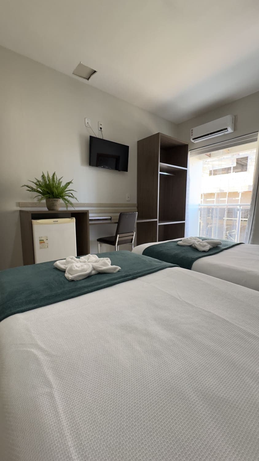 Apartamento Luxo Duplo com escrivaninha, frigobar e ar-condicionado